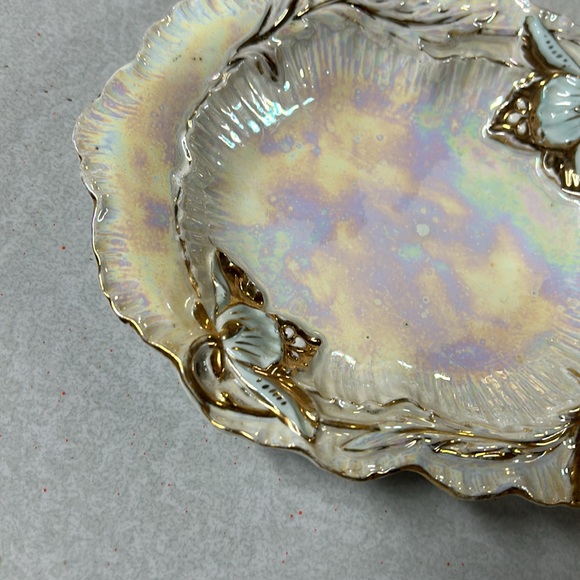 Vintage Mother of Pearl and Gold Dish - Picture 2 of 11